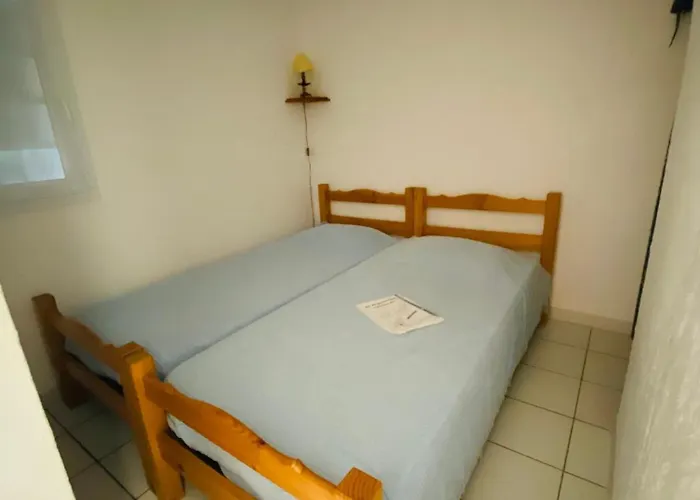 V0681 - Climatise En Bord De Pour 6 Couchages Vias