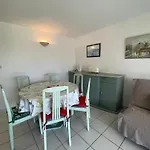 V0681 - Climatise En Bord De Pour 6 Couchages * Vias