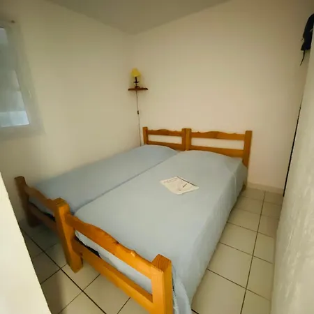 V0681 - Climatise En Bord De Pour 6 Couchages Vias
